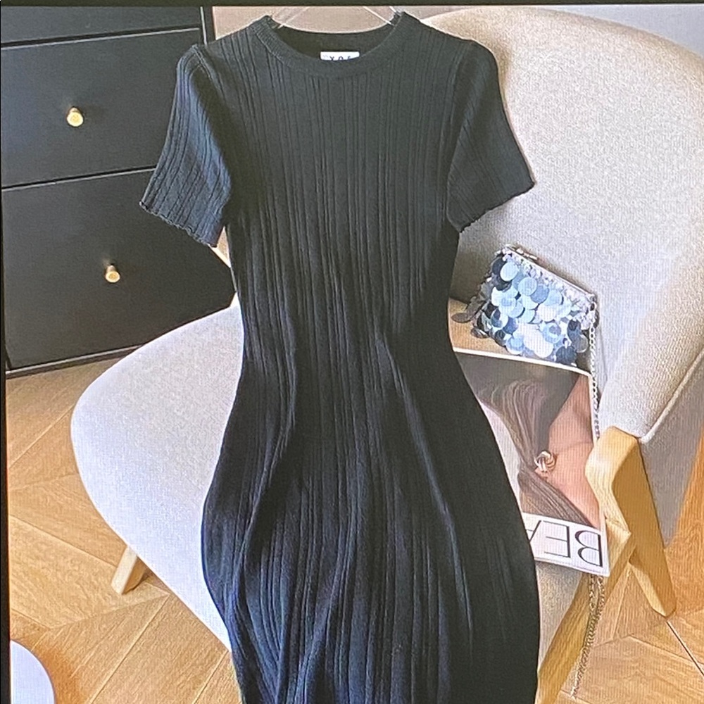 Minimalist Black Ribbed Midi Dress by Unknown Brand